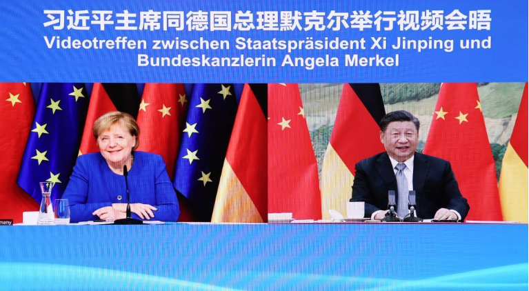 Xi Jinping s'entretient avec Angela Merkel par liaison vidéo