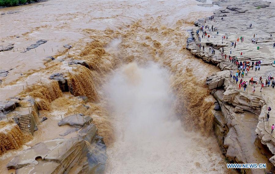 Superbes paysages de la cascade de Hukou du Fleuve Jaune