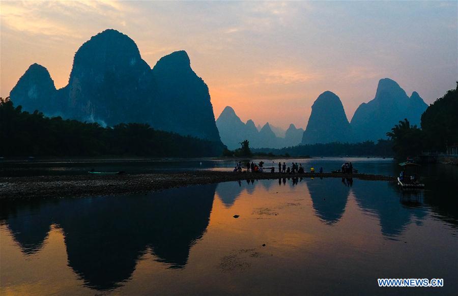 Chine: le paysage de rivière Lijiang à Guilin