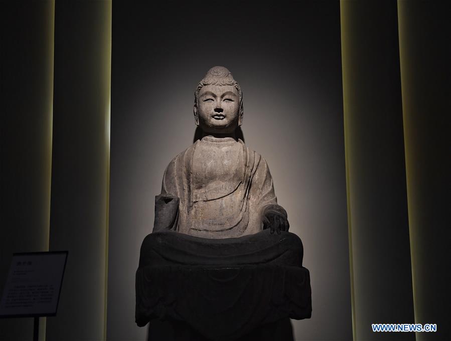 Chine : exposition de statues de bouddha indiennes et chinoises dans le sud-ouest