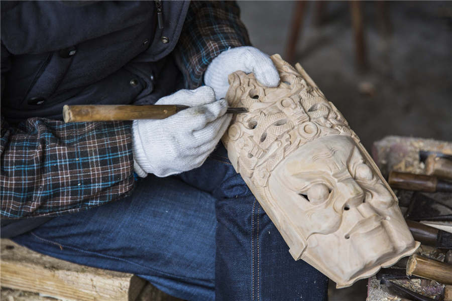 Les masques traditionnels de l'opéra de Dixi