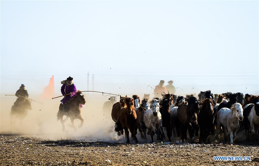 La Mongolie intérieure en pleine foire de Nadam