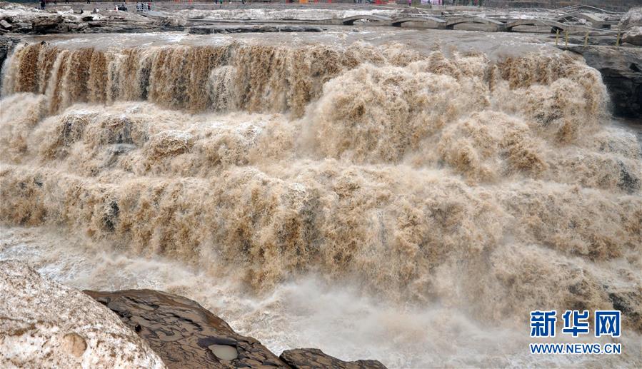 Shanxi : augmentation du débit d'eau à la cascade de Hukou