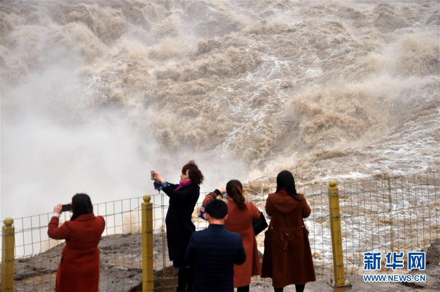 Shanxi : augmentation du débit d'eau à la cascade de Hukou