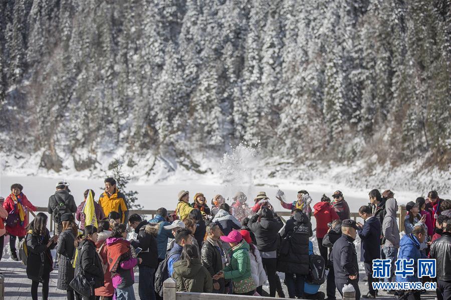 Sichuan : réouverture du site touristique de Jiuzhaigou