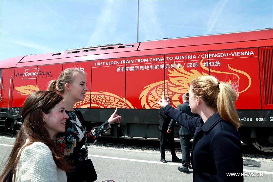 Le président autrichien qualifie la nouvelle ligne de train de marchandises Chine-Europe de symbole de la coopération sino-autrichienne