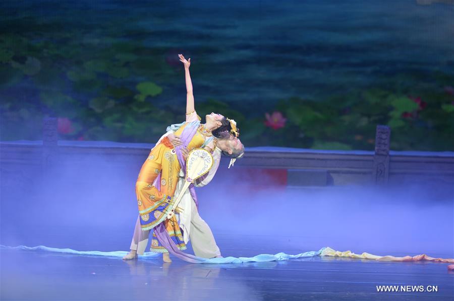 Chine : première du spectacle de danse "Route de la Soie"