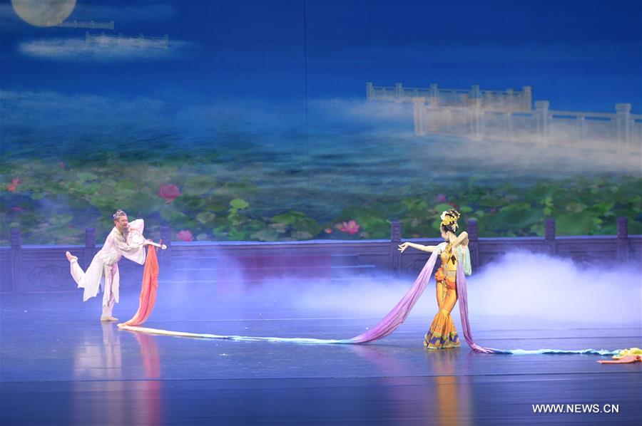 Chine : première du spectacle de danse "Route de la Soie"