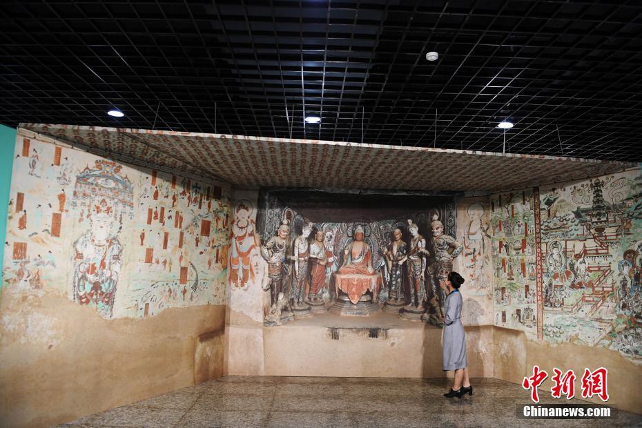 Exposition de reliques des Grottes de Mogao à Dunhuang