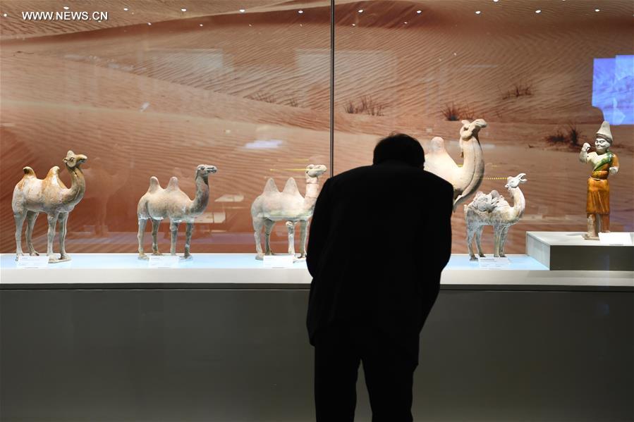 Chine : exposition sur la Route de la soie à Dunhuang