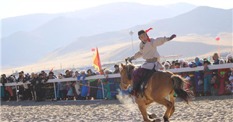 Début de la foire du Naadam d'hiver en Mongolie intérieure