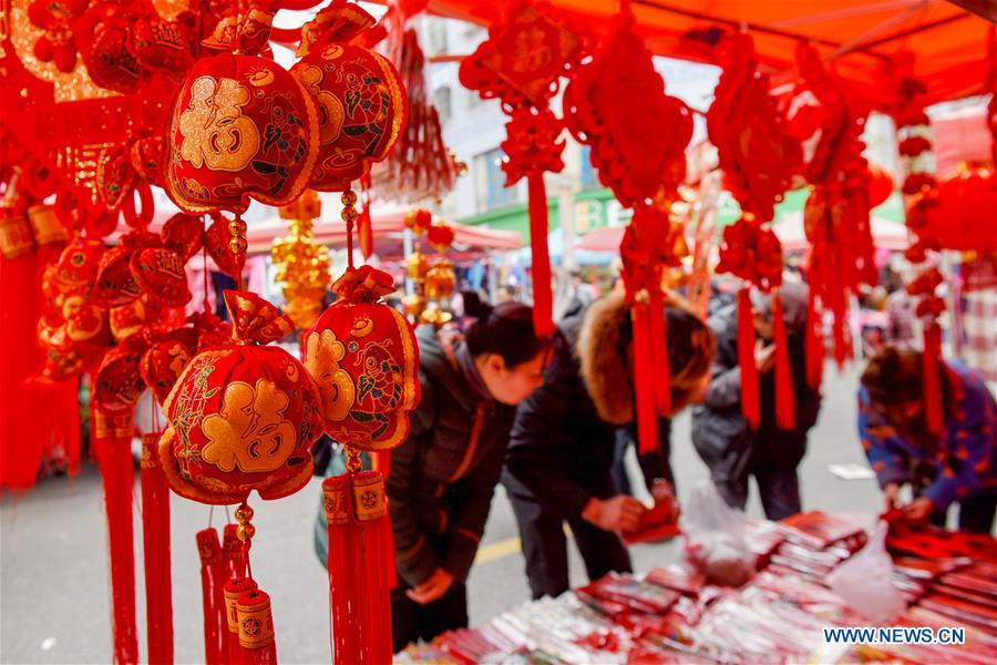 Les décorations de la fête du Printemps vues à travers la Chine