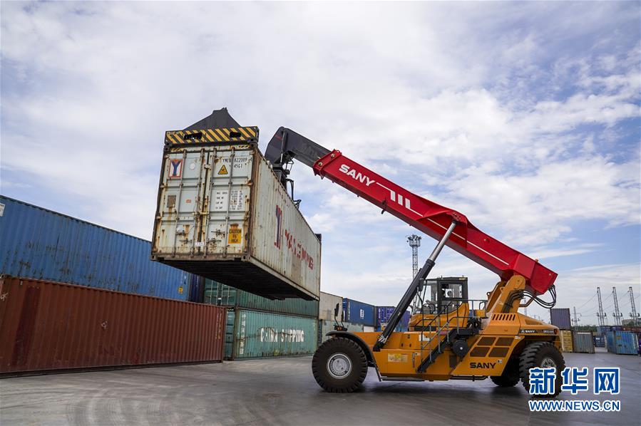 Xinjiang : le centre logistique d'Urumqi s'élargit pour s'adapter à l'augmentation du trafic Chine-Europe