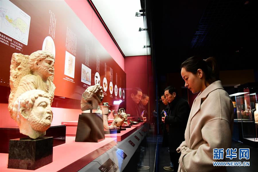 Xi’an : tenue d’une exposition du monde artistique de Hirayama Ikou lié à la Route de la Soie