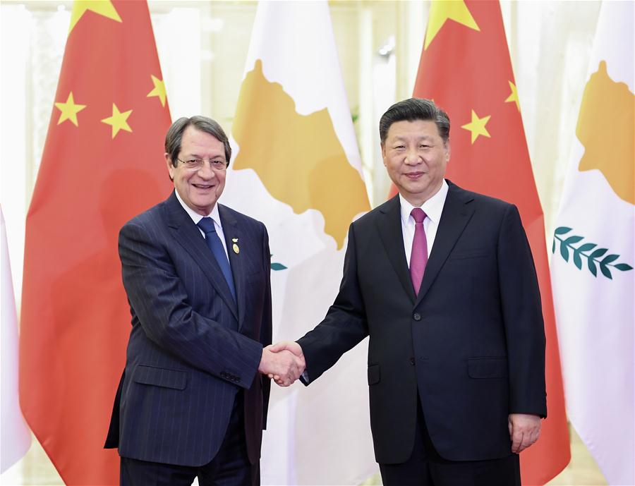 (FCR) Xi Jinping rencontre les dirigeants de divers pays  et les chefs d'organisations internationales