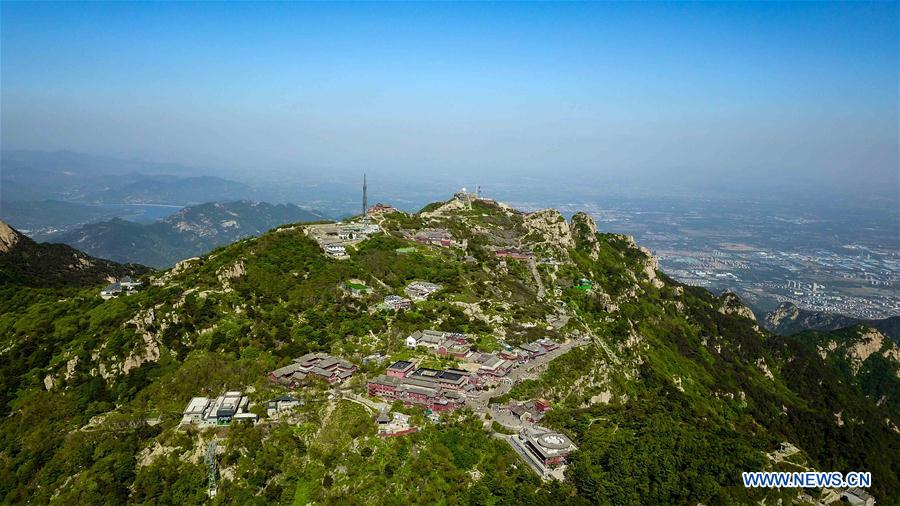 Chine : paysages magnifiques des monts Taishan et Emei