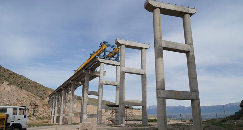 La route construite par la Chine à Djalalabad, au Kirghizistan