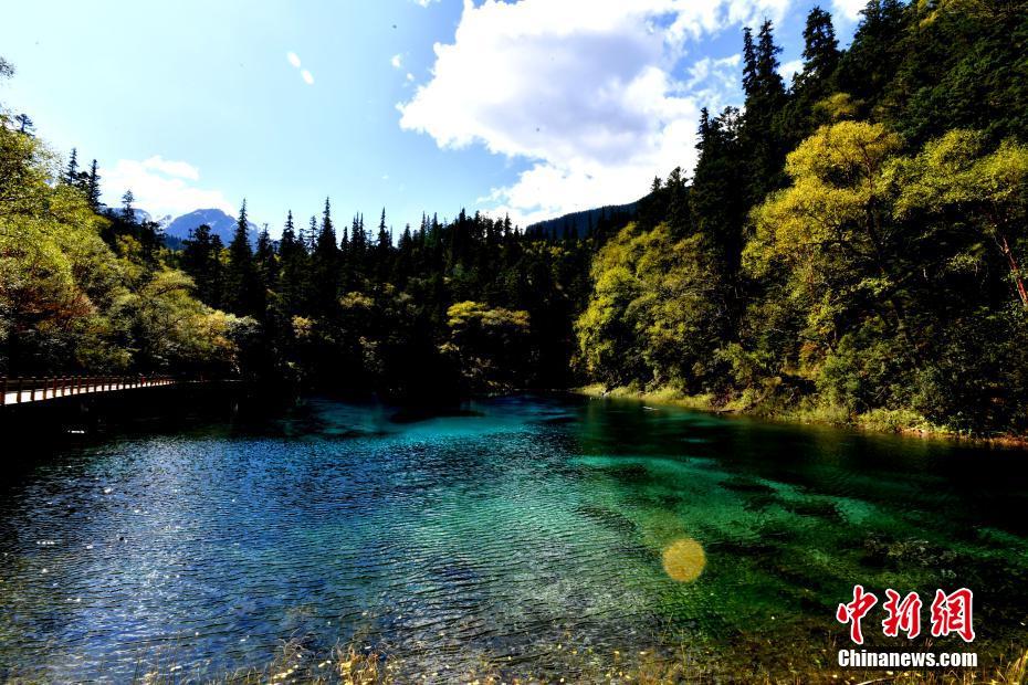 La Vallée de Jiuzhaigou rouvrira au public