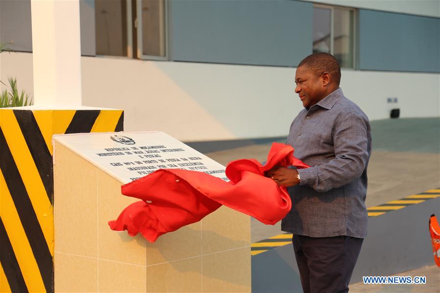 La rénovation du port de pêche de Beira par la Chine est précieuse pour le développement économique (président mozambicain)