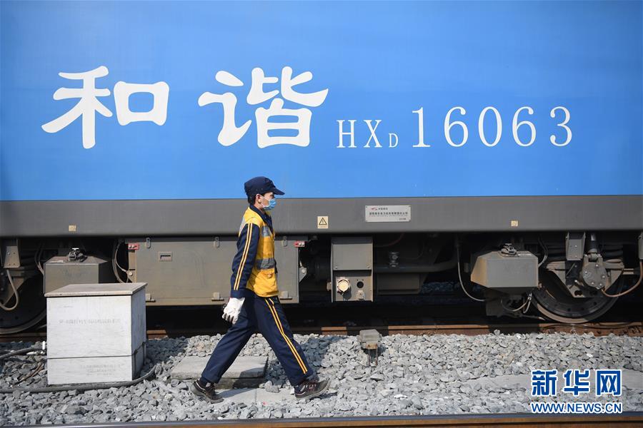 Les trains de marchandises Chine-Europe reprennent leurs activités régulières dans le sud-ouest de la Chine