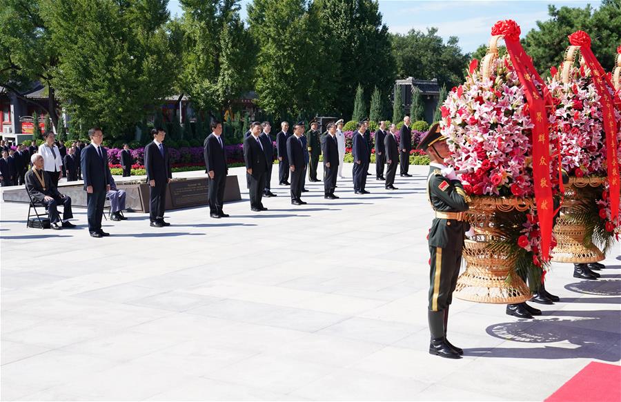 Xi Jinping assiste à la commémoration du 75e anniversaire de la victoire de la guerre contre l'agression japonaise et de la Seconde Guerre mondiale