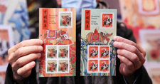 La Poste de France célèbre le Nouvel An du calendrier lunaire chinois avec des timbres consacrés à "l'Année du Buffle"