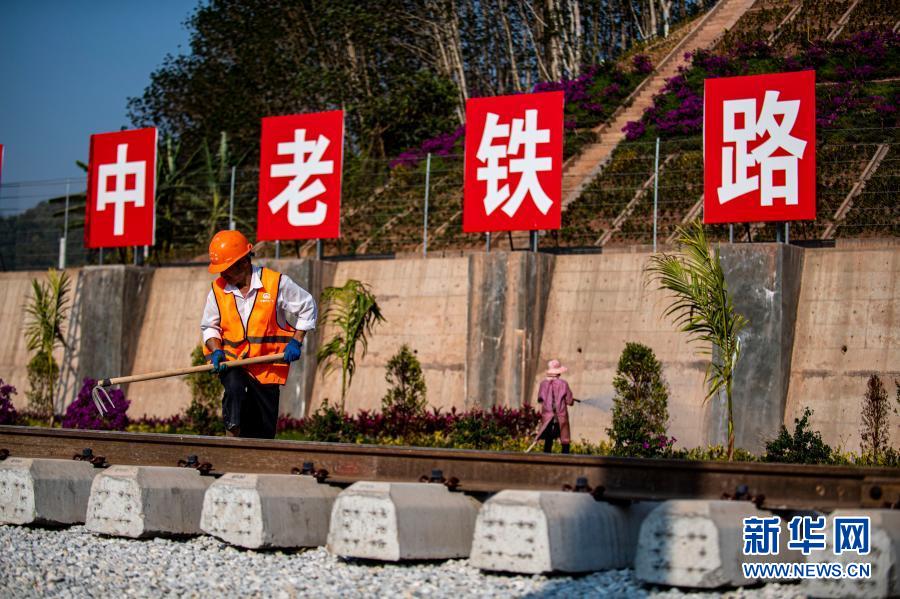 Le chemin de fer Chine-Laos en pleine construction