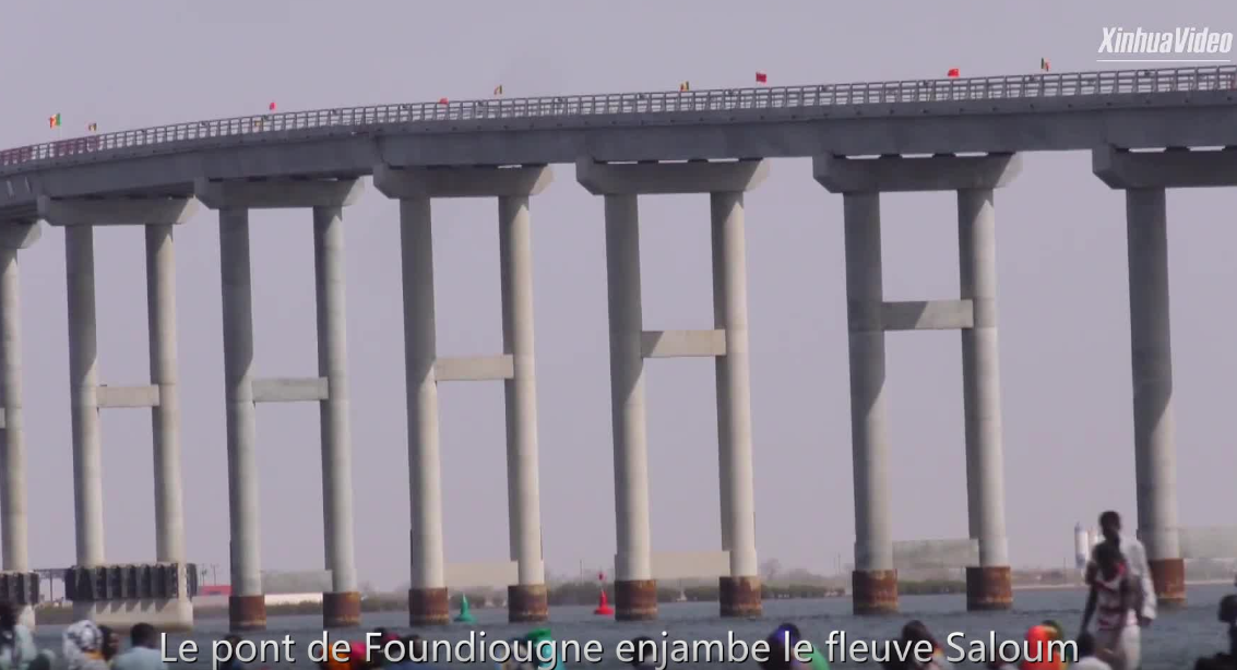 Sénégal : un pont construit par une entreprise chinoise apporte d'énormes bénéfices aux locaux