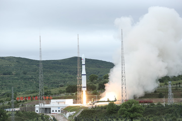 La Chine lance 16 nouveaux satellites