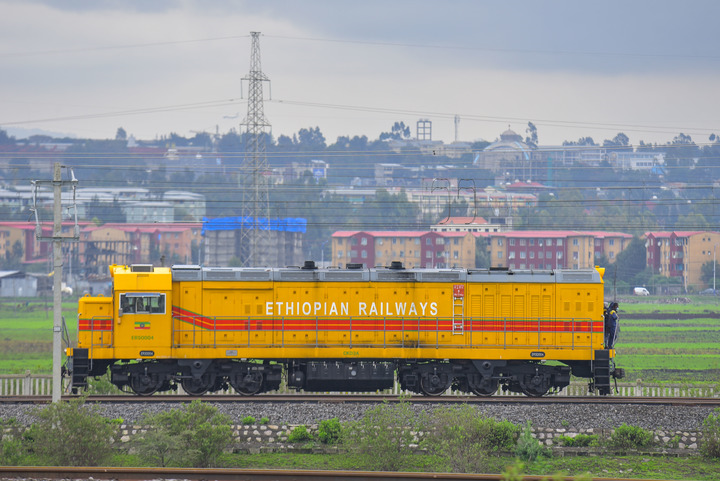 Le chemin de fer Ethiopie-Djibouti commence à transporter des véhicules entre Djibouti et Addis-Abeba