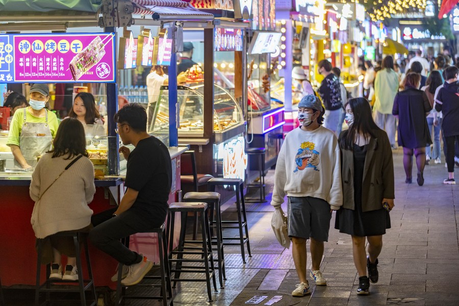 Chine : économie nocturne lors des vacances de la Fête nationale