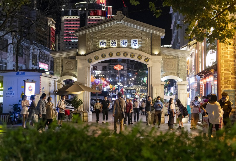 Chine : économie nocturne lors des vacances de la Fête nationale