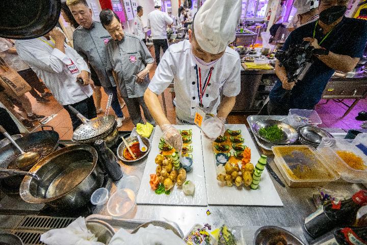 Malaisie : 2e concours culinaire des maîtres cuisiniers de la cuisine chinoise Malaisie-Chine tenu à Kuala Lumpur