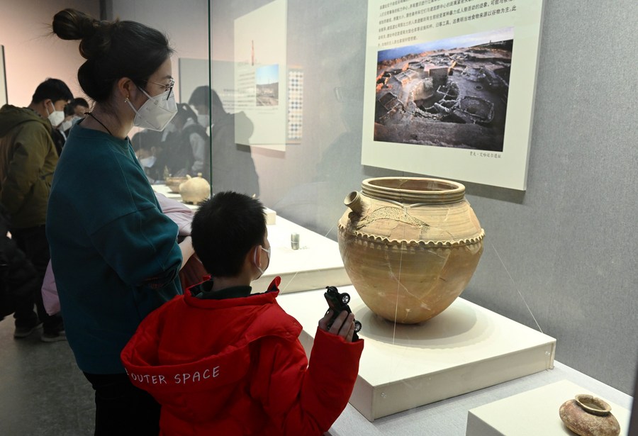 Chine : exposition d'antiquités de la Syrie antique