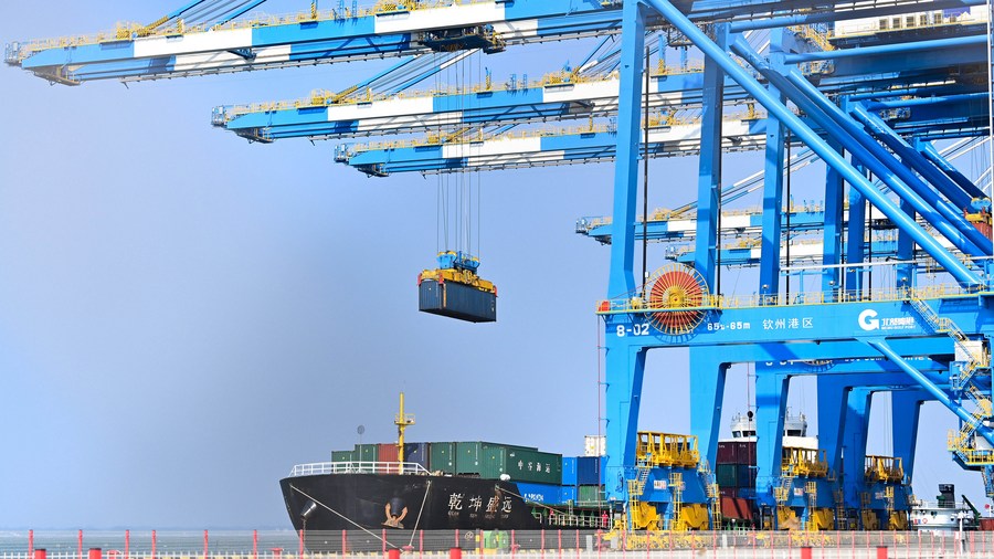 Chine : transport intermodal rail-mer au Guangxi