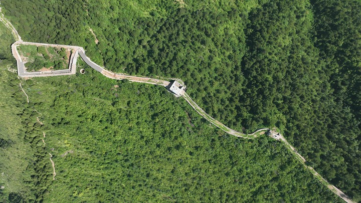 Chine : paysage de la section de Baiyangyu de la Grande Muraille au Hebei