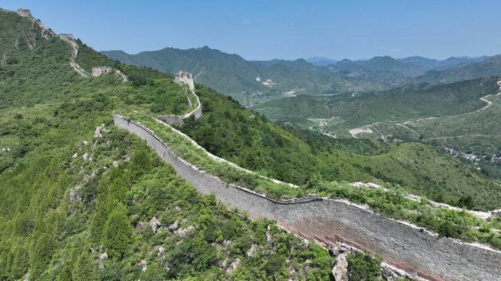 Chine : paysage de la section de Baiyangyu de la Grande Muraille au Hebei