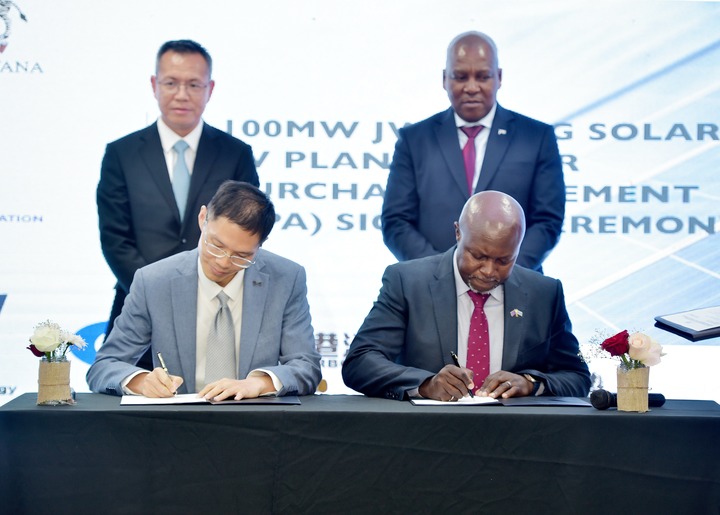 Le Botswana lance un projet de centrale photovoltaïque de 100 MW avec des investissements chinois