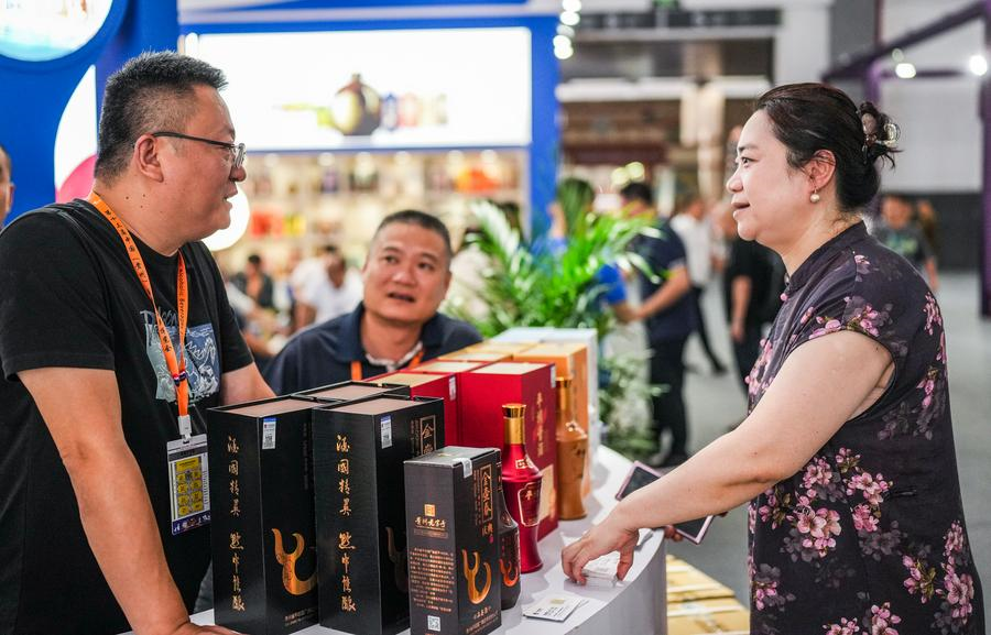 Chine : exposition internationale des boissons alcoolisées de Chine à Guiyang